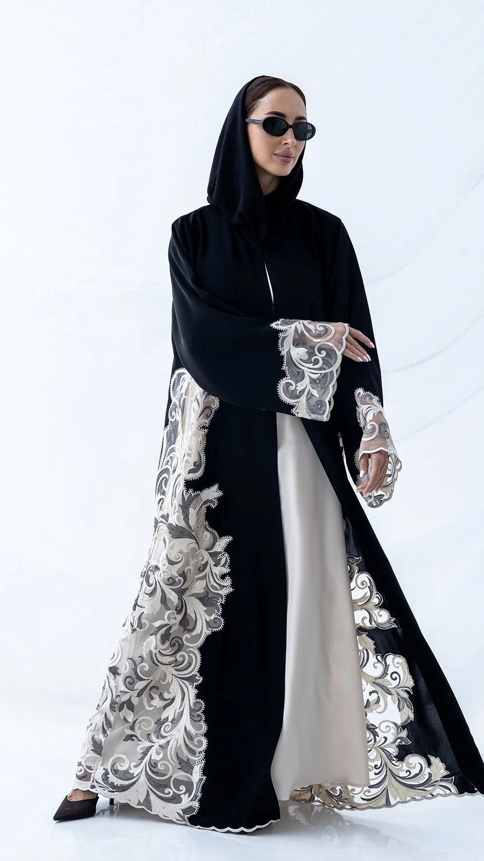 Black Dantel Embroidery Abaya with Stones