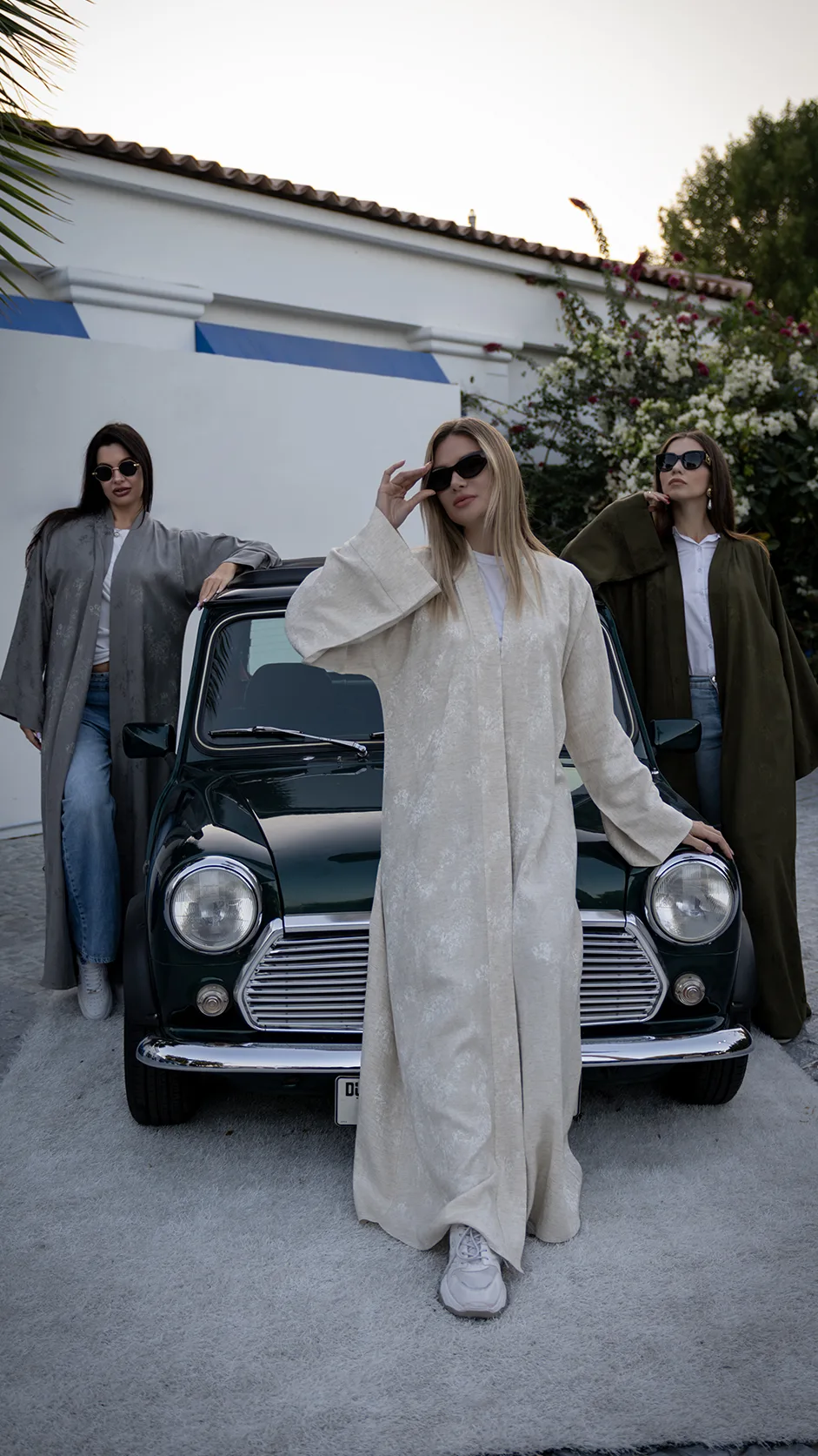 عباية جاكار ملونة مفتوحة