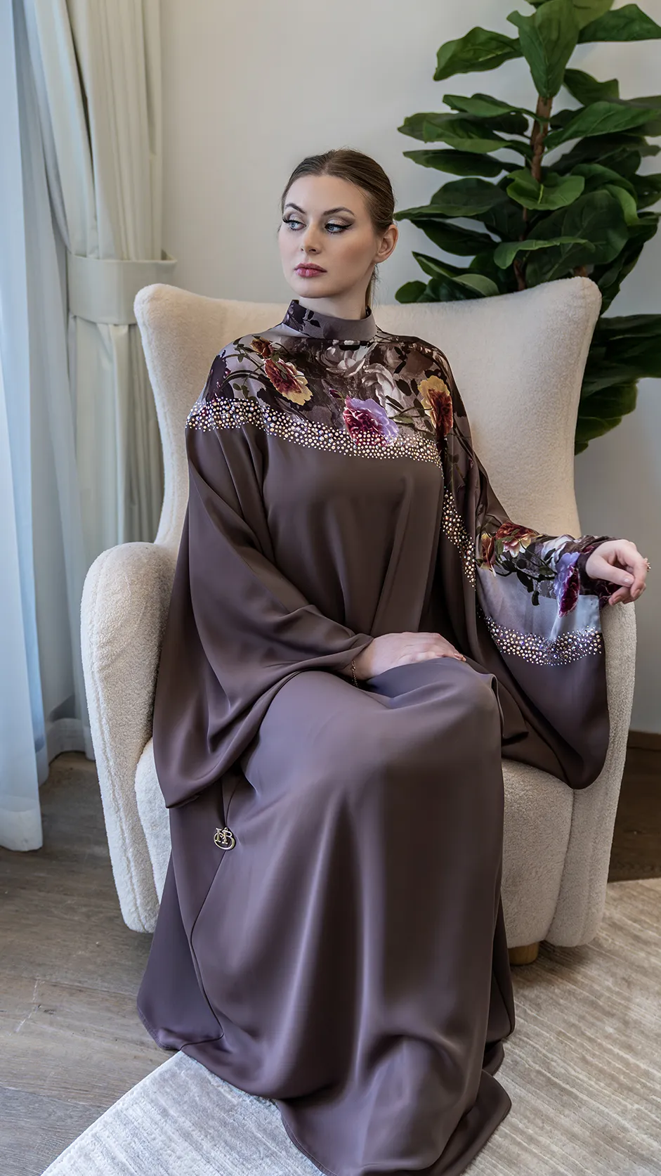 Luxury Closed Butterfly Abaya with Stones