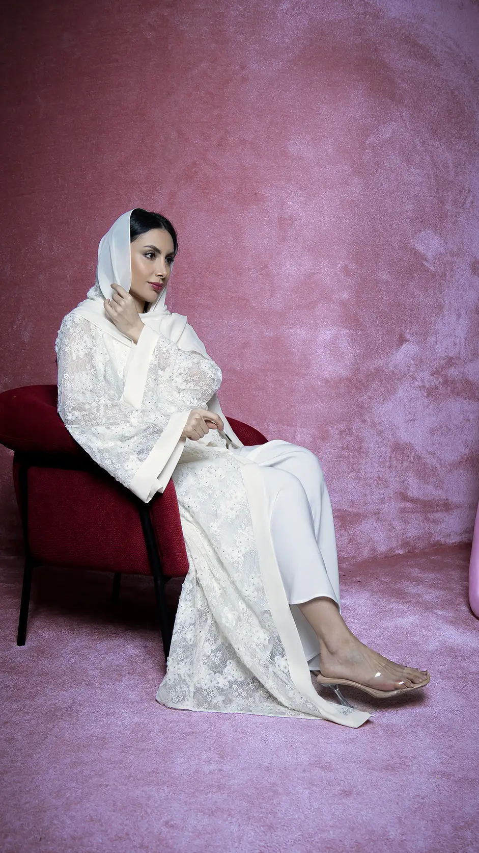 Luxury Dantel Lace Abaya with Stones