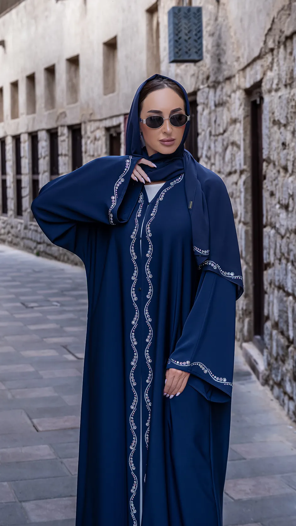 Nida Open Abaya with Stones Nida Open Abaya with Stones