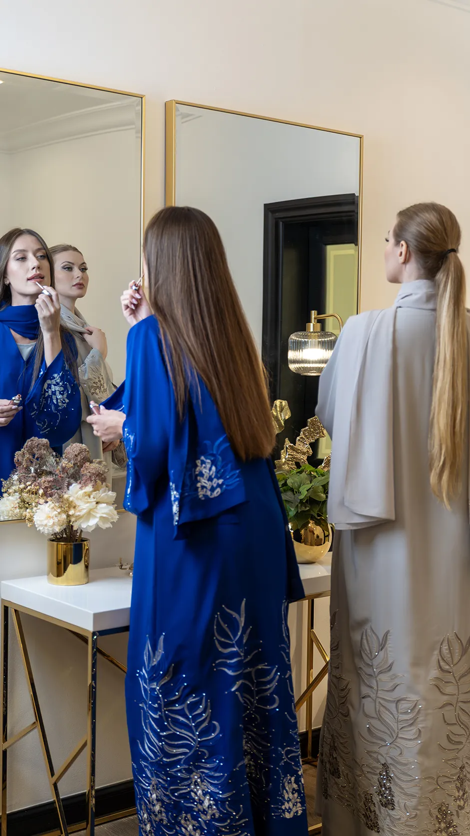 عباية نيدا مطرزة