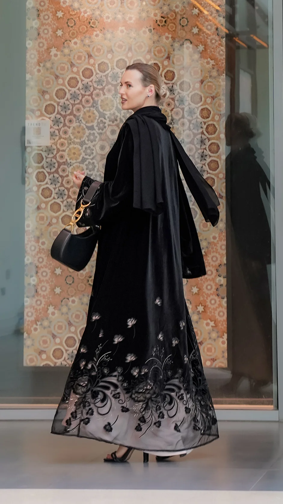 Premium Black Velvet Lace Abaya