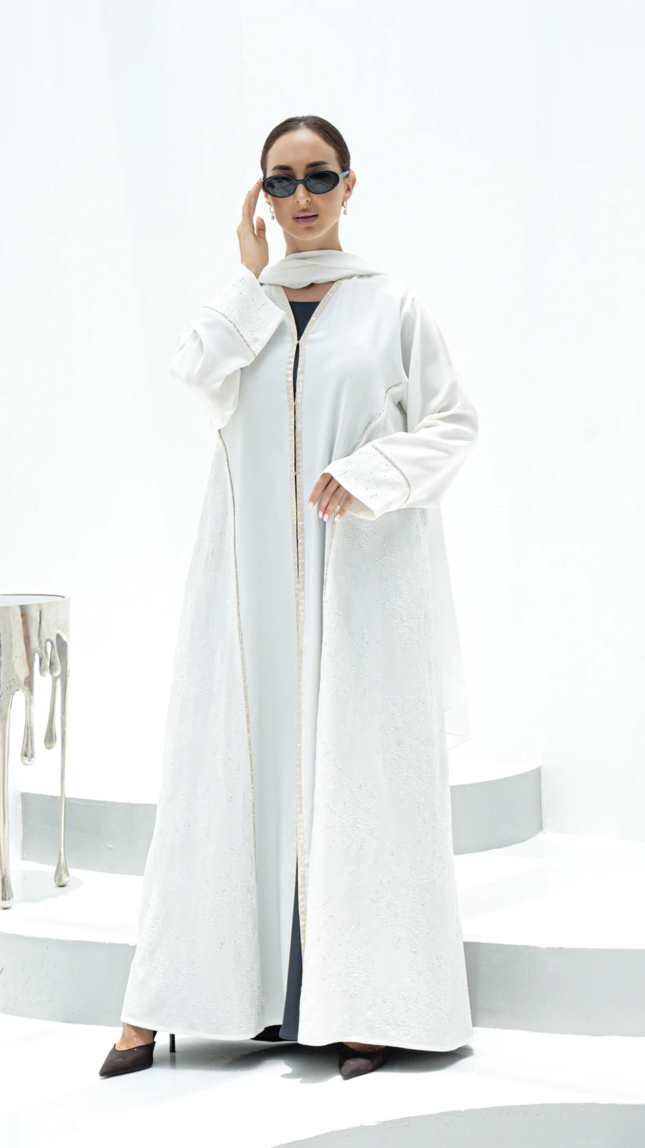 Piping Open Abaya with Stone Embellishments
