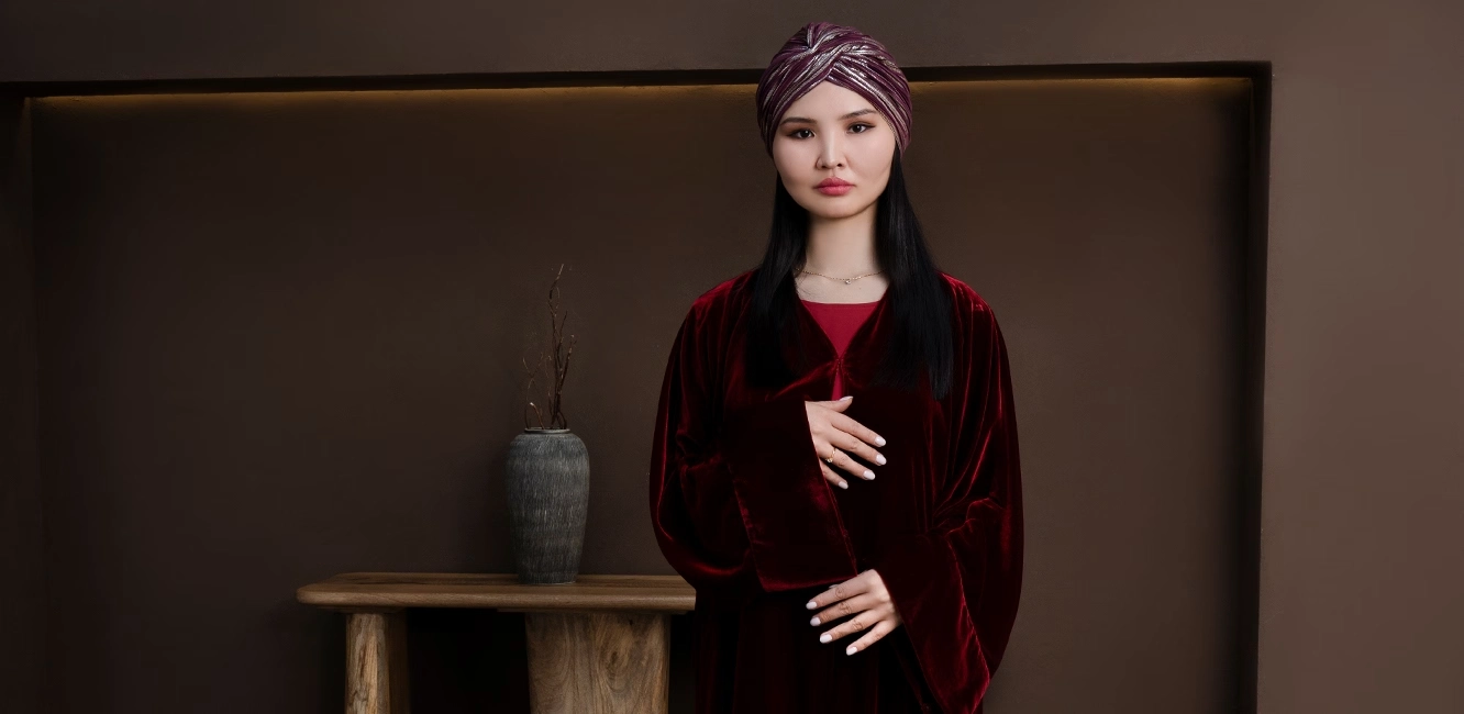 a casual abaya with turban
